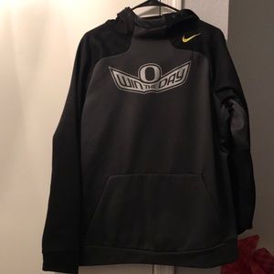 Nike University of Oregon Ducks Hoodie Win The Day